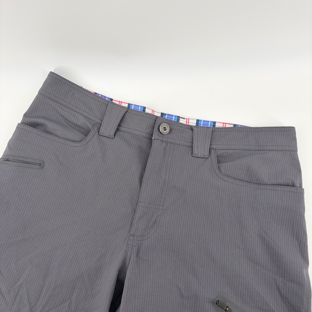 Lululemon Mens Commission Shorts 36 Gray Pinstripe Zipper Pockets Tech Commuter